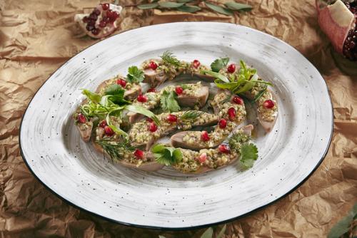 Вкусный и экзотический рецепт: язык с грибами и ореховым соусом 04 Вкусный и экзотический рецепт: язык с грибами и ореховым соусом 04