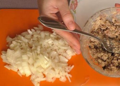 Заливной пирог с картофелем и сайрой. 02