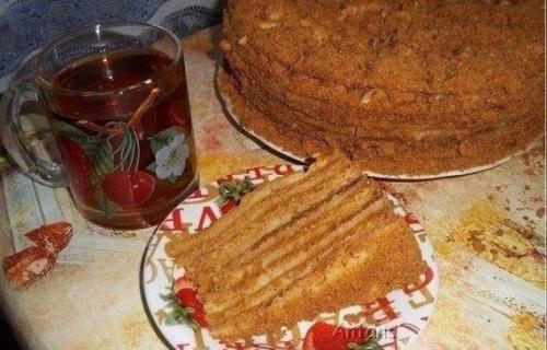 Медовик с заварным кремом.