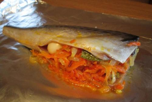 Скумбрия фаршированная, запечённая в фольге. 03