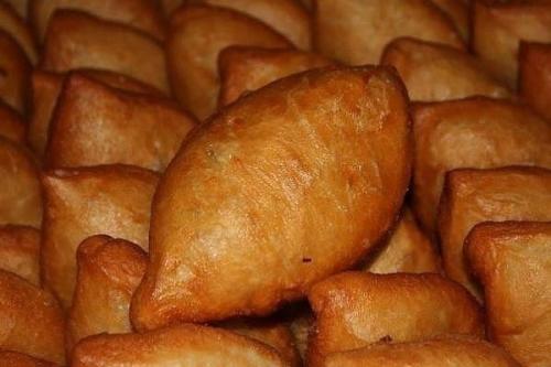 У нас дома, такие пирожки не успевают остыть - их сметают с тарелки! У нас дома, такие пирожки не успевают остыть - их сметают с тарелки!