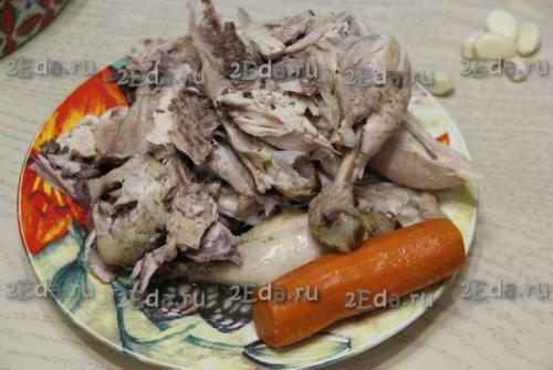 Холодец из курицы с желатином в мультиварке. 03