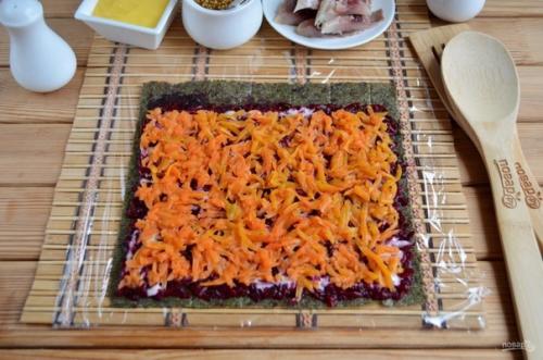 Селедка под шубой (роллы). 03