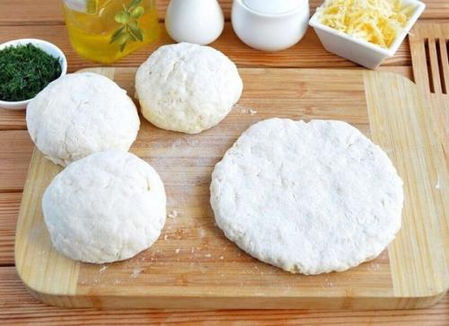 Сырные лепешки с начинкой. 05