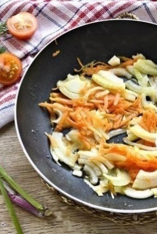 Минтай, тушеный в сметане. 02