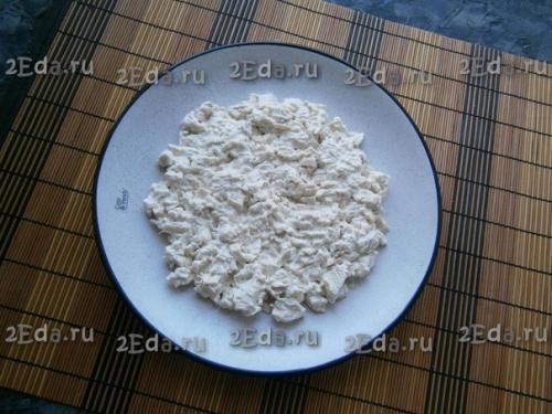 Салат с курицей, грибами, сыром и грецкими орехами. 02 Салат с курицей, грибами, сыром и грецкими орехами. 02