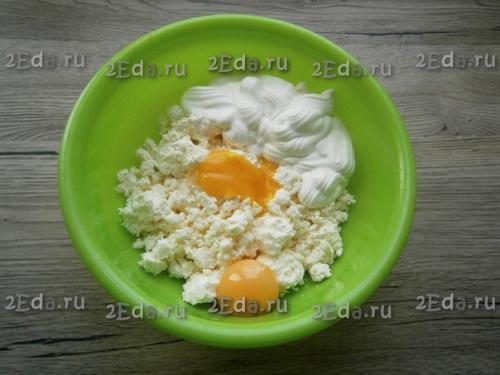 Творожный пирог с яблоками в духовке. 02