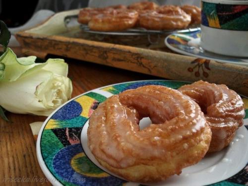 Заварные пончики. Мы предлагаем приготовить необыкновенно воздушные заварные пончики!