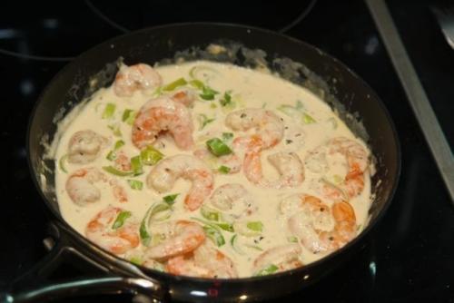 Паста с креветками в сливочном соусе. 04