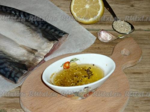 Скумбрия, запеченная в духовке с лимоном. 04