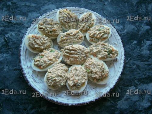 Яйца, фаршированные шпротами. 05 Яйца, фаршированные шпротами. 05