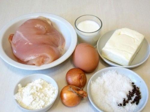 Куриные котлеты, приготовленные с добавлением сыра и молока. 01 Куриные котлеты, приготовленные с добавлением сыра и молока. 01