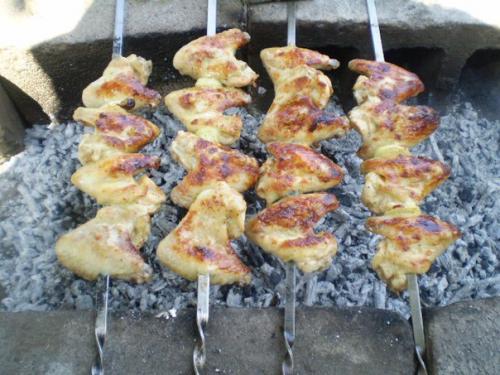 Куриный шашлык на кефире. 06