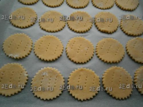 Песочное пирожное с белковым кремом. 05