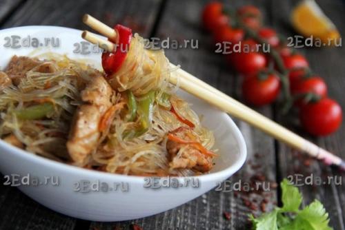 Фунчоза с куриным филе и овощами. 08