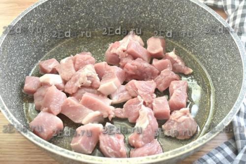 Свинина, тушёная с капустой и картошкой. 01 Свинина, тушёная с капустой и картошкой. 01