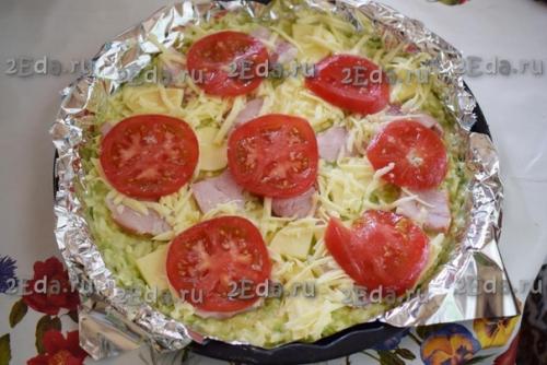 Кабачковая пицца.  Кабачковая пицца, приготовленная в духовке по этому рецепту, получается нежнейшей, сочной и безумно вкусной. 06