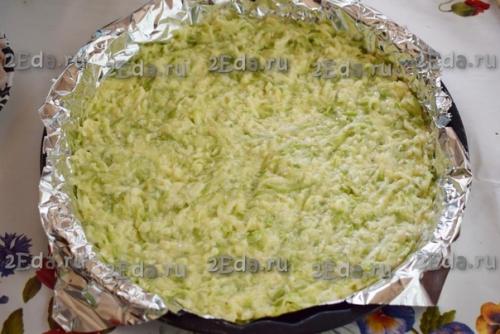 Кабачковая пицца.  Кабачковая пицца, приготовленная в духовке по этому рецепту, получается нежнейшей, сочной и безумно вкусной. 04