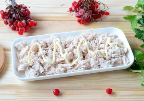 Салат из куриной грудинки. 01