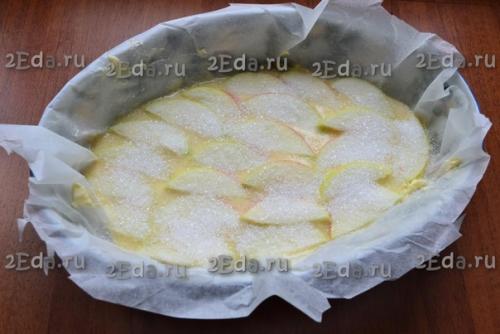 Наливной пирог с яблоками. 05