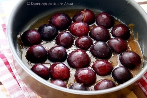 Сливовый пирог - перевертыш. 05