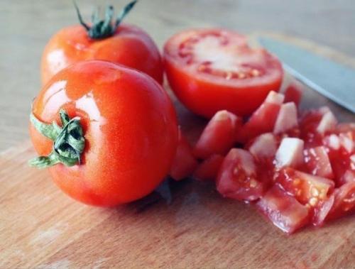 Сытный салат с куриной грудкой. 01