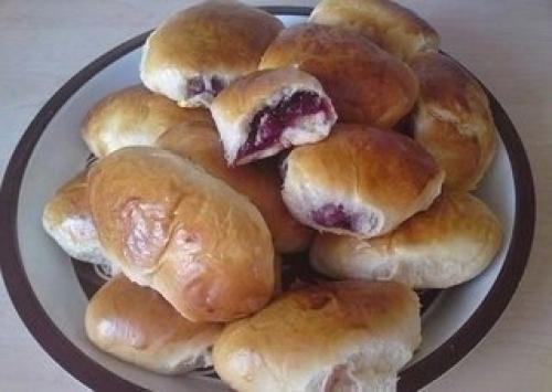 Пирожки с яблоками и вишней. 01 Пирожки с яблоками и вишней. 01