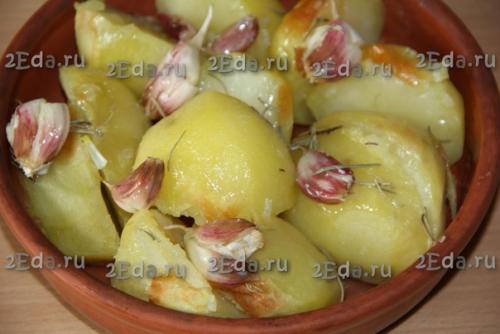 Как запечь картофель целиком без кожуры в духовке. 06 Как запечь картофель целиком без кожуры в духовке. 06