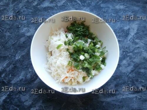 Винегрет с квашеной капустой и зелёным горошком. 03