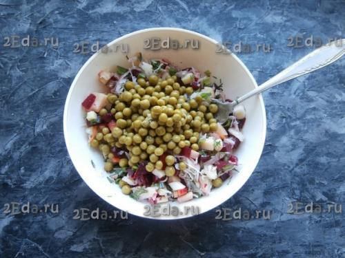 Винегрет с квашеной капустой и зелёным горошком. 04
