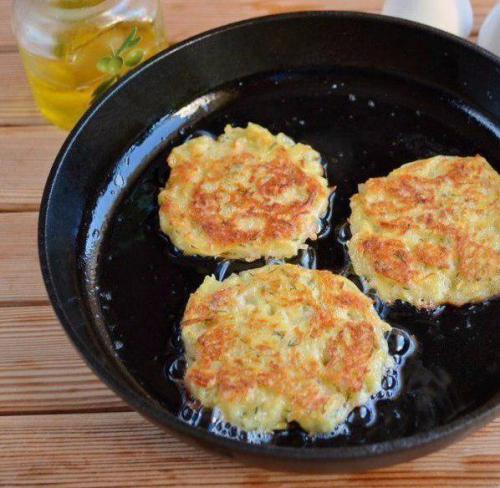 Дpahиkи C вetчиной с cырком. 06