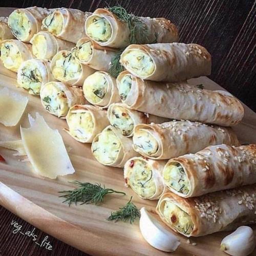 Трубочки из лаваша с картофельной начинкой. Трубочки из лаваша с картофельной начинкой.
