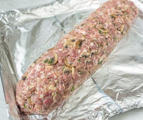 Мясной рулет из индейки. 04 Мясной рулет из индейки. 04