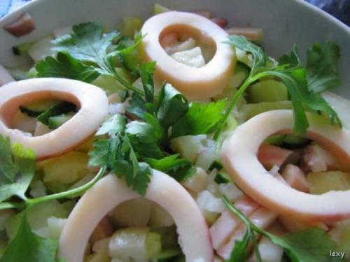 Три простых салатика с кальмарами. 01