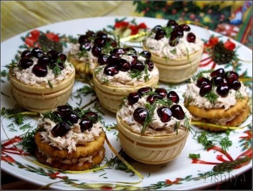 Закуска сыра из консервированной горбуши и сливочного. 04 Закуска сыра из консервированной горбуши и сливочного. 04