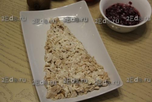 Салат Ёлочка с киви и курицей. 01