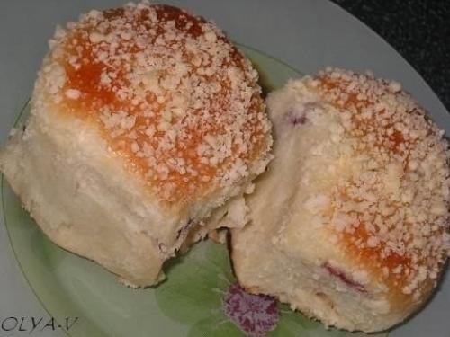 Булочки с наполнителем и посыпкой. Булочки с наполнителем и посыпкой.