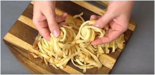 Салат с куриным Филе, яичными блинчиками и свежим огурцом. 06 Салат с куриным Филе, яичными блинчиками и свежим огурцом. 06