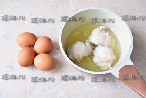 Салат с курицей, солёными огурцами и сыром. 01 Салат с курицей, солёными огурцами и сыром. 01