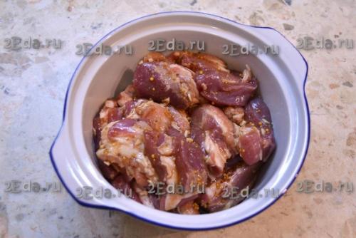 Свиные ребрышки с медом и соевым соусом в духовке. 06