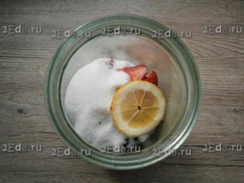 Компот из черешни и клубники на зиму. 02 Компот из черешни и клубники на зиму. 02