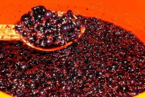 Простое варенье из черной смородины стаканами. 01