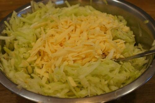 Кабачковые оладьи с сыром. 02
