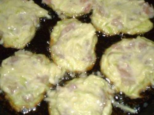 Кабачковые беляши с фаршем. 07