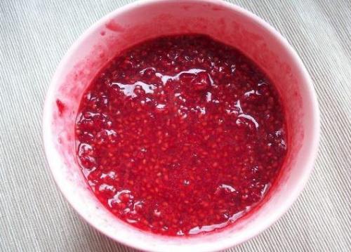 Мороженое из сгущенки, сметаны и малины. 02