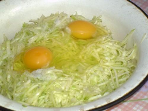 Кабачковые беляши с фаршем. 01