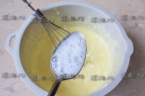 Творожные шарики, жареные в масле на сковороде. 02 Творожные шарики, жареные в масле на сковороде. 02