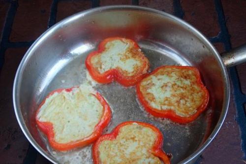 Кабачковые оладьи в болгарском перце. 07