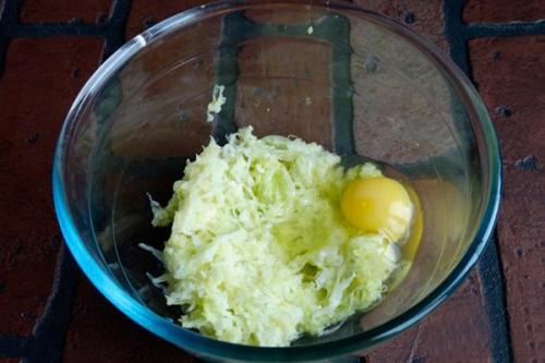 Кабачковые оладьи в болгарском перце. 01