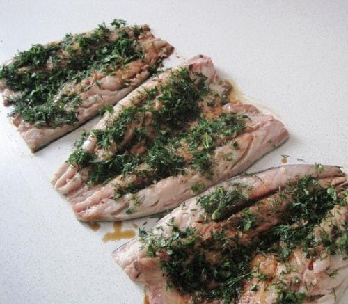 Скумбрия, запеченная рулетом. 02